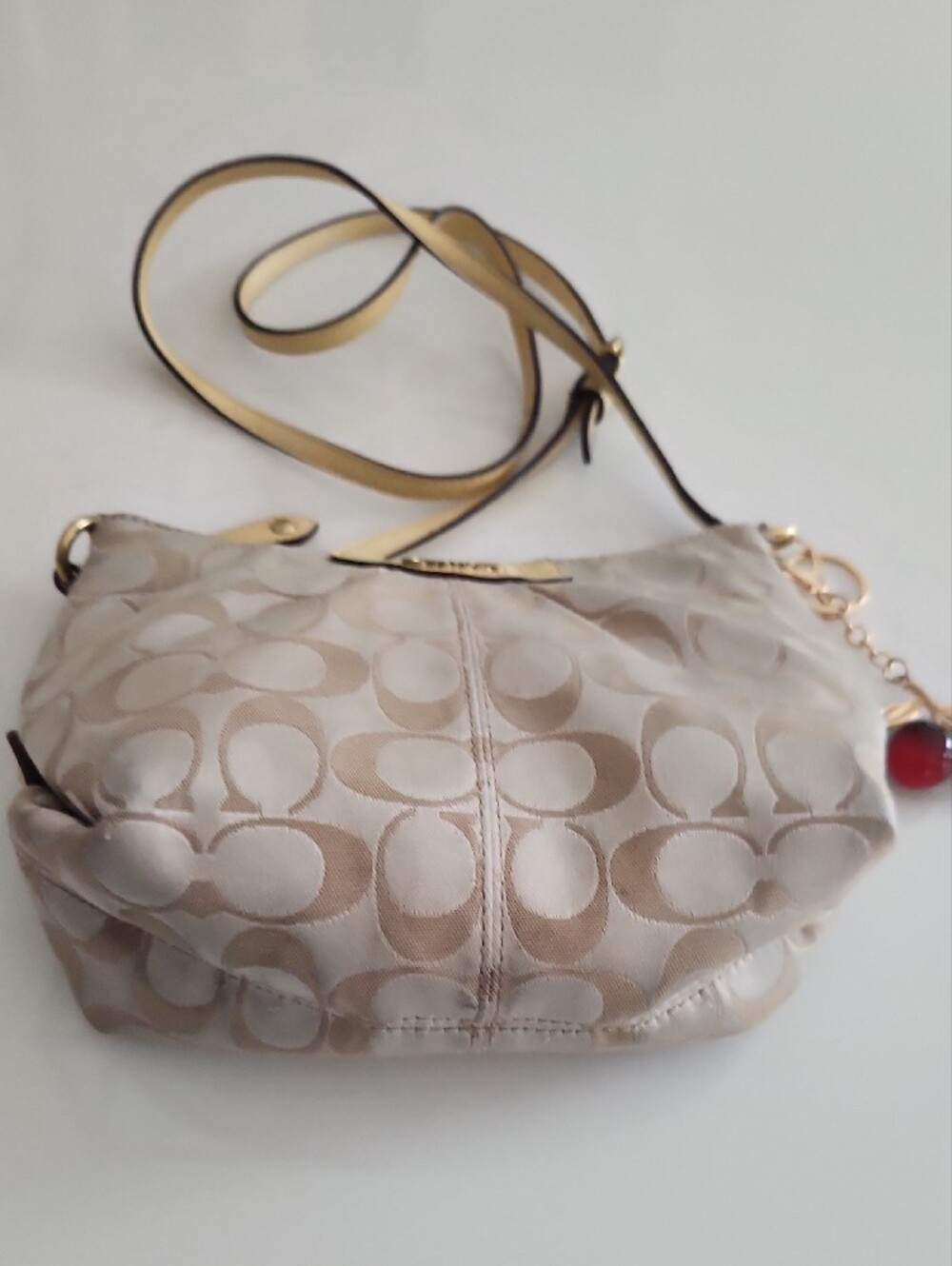 Coach Bag..Free Bag Charm! - Picture 6 of 7